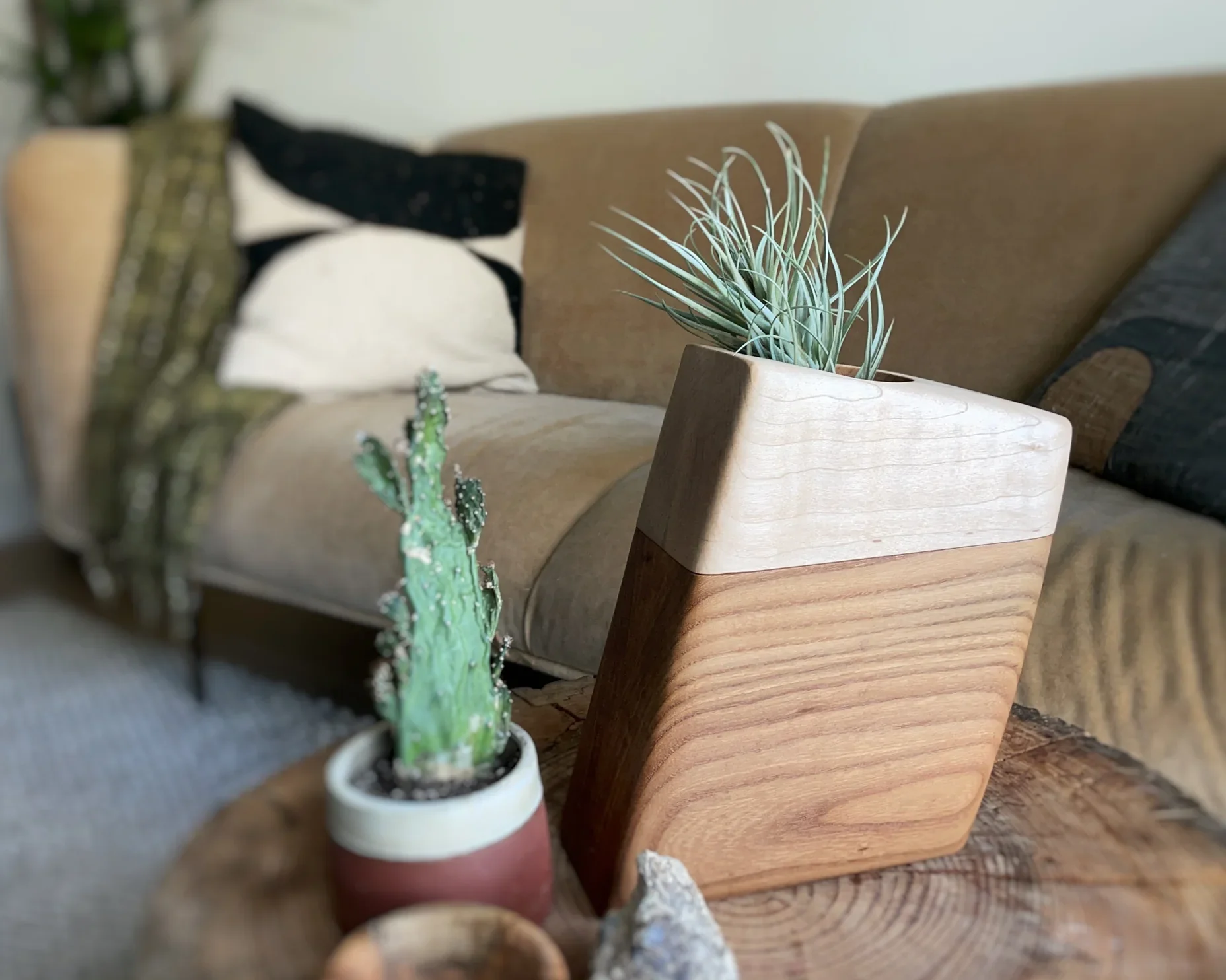 The Casey Plant Urn in Elm & Maple - Image 5